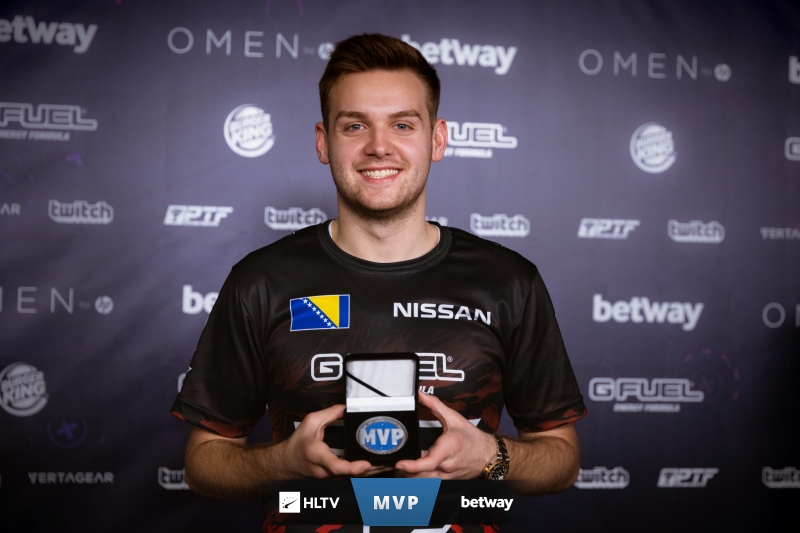 【视频】7月6日LPL夏季赛战果:V5继续不胜,EDG找回状态